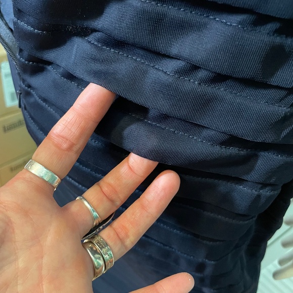 Adrianna Papell illusion accordion pleat beaded navy long gown, 4 - Picture 8 of 8